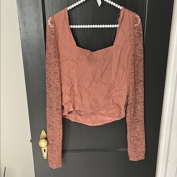 Wild Fable Pink Ruched Long Sleeve Blouse - Picture 3 of 3